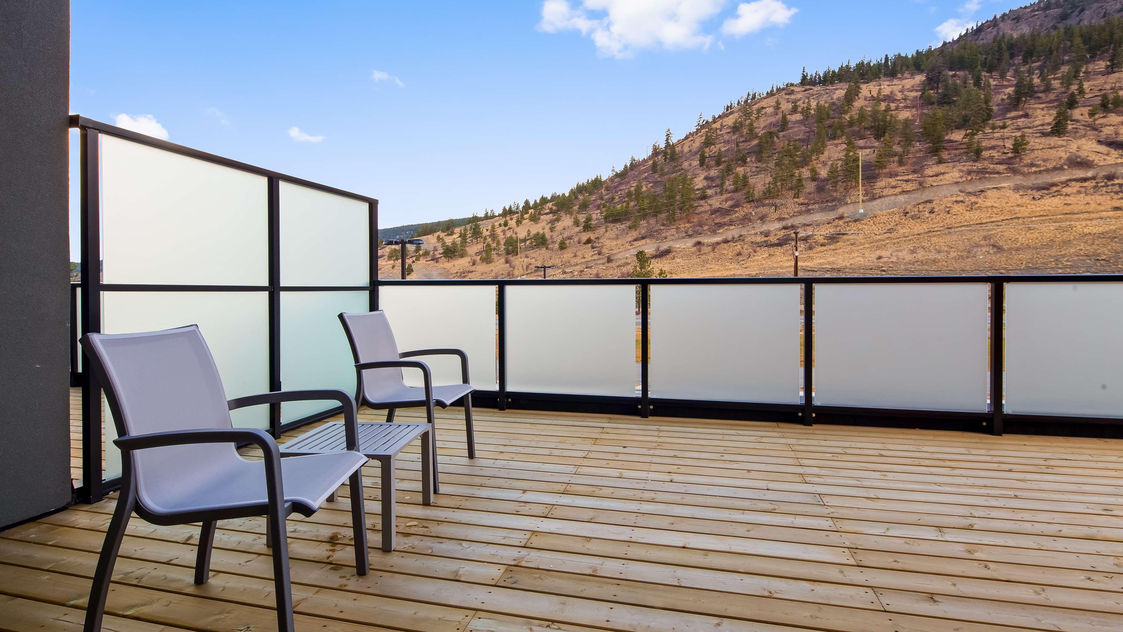 Best Western Plus Merritt Hotel Exterior photo