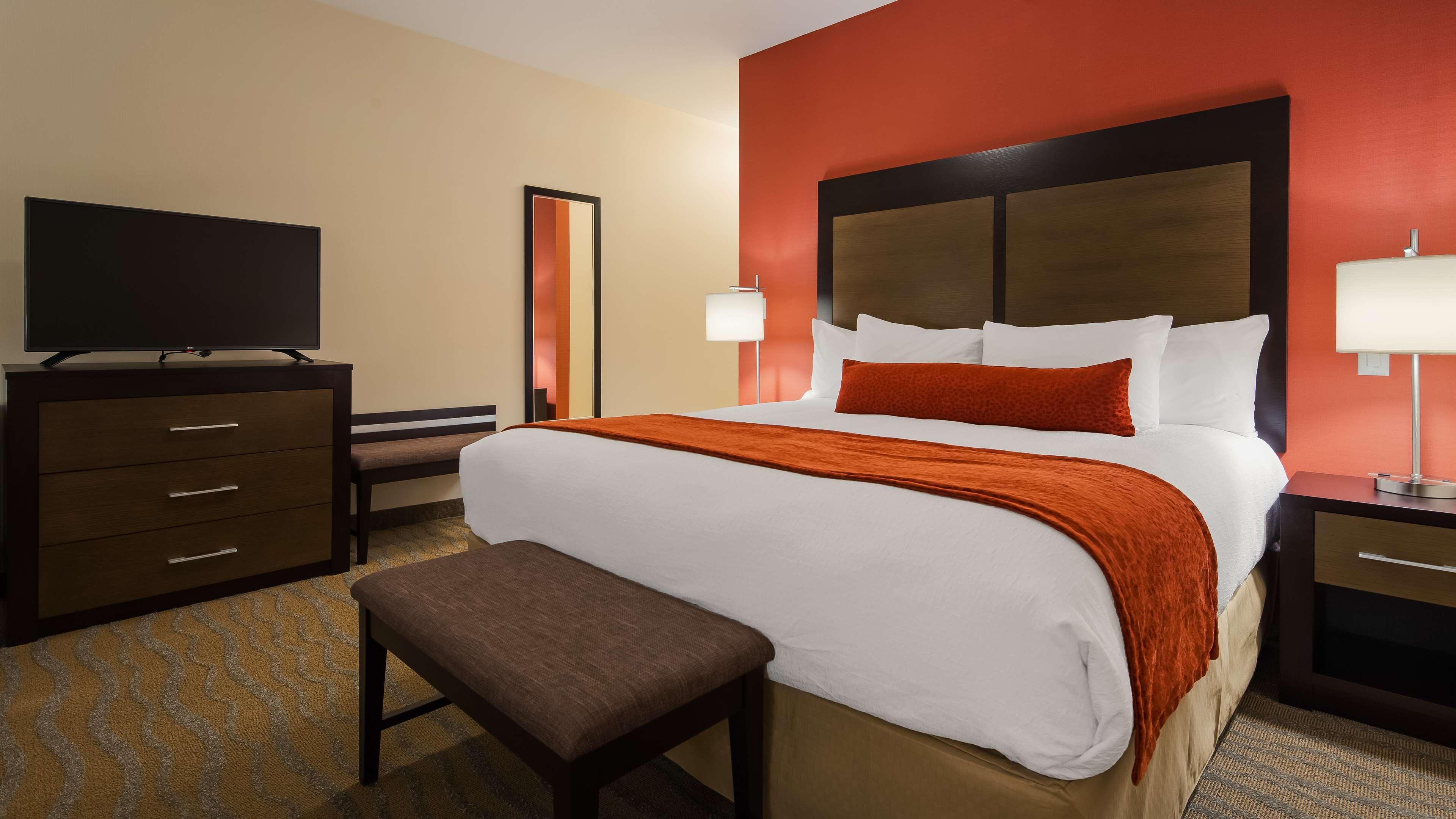 Best Western Plus Merritt Hotel Exterior photo