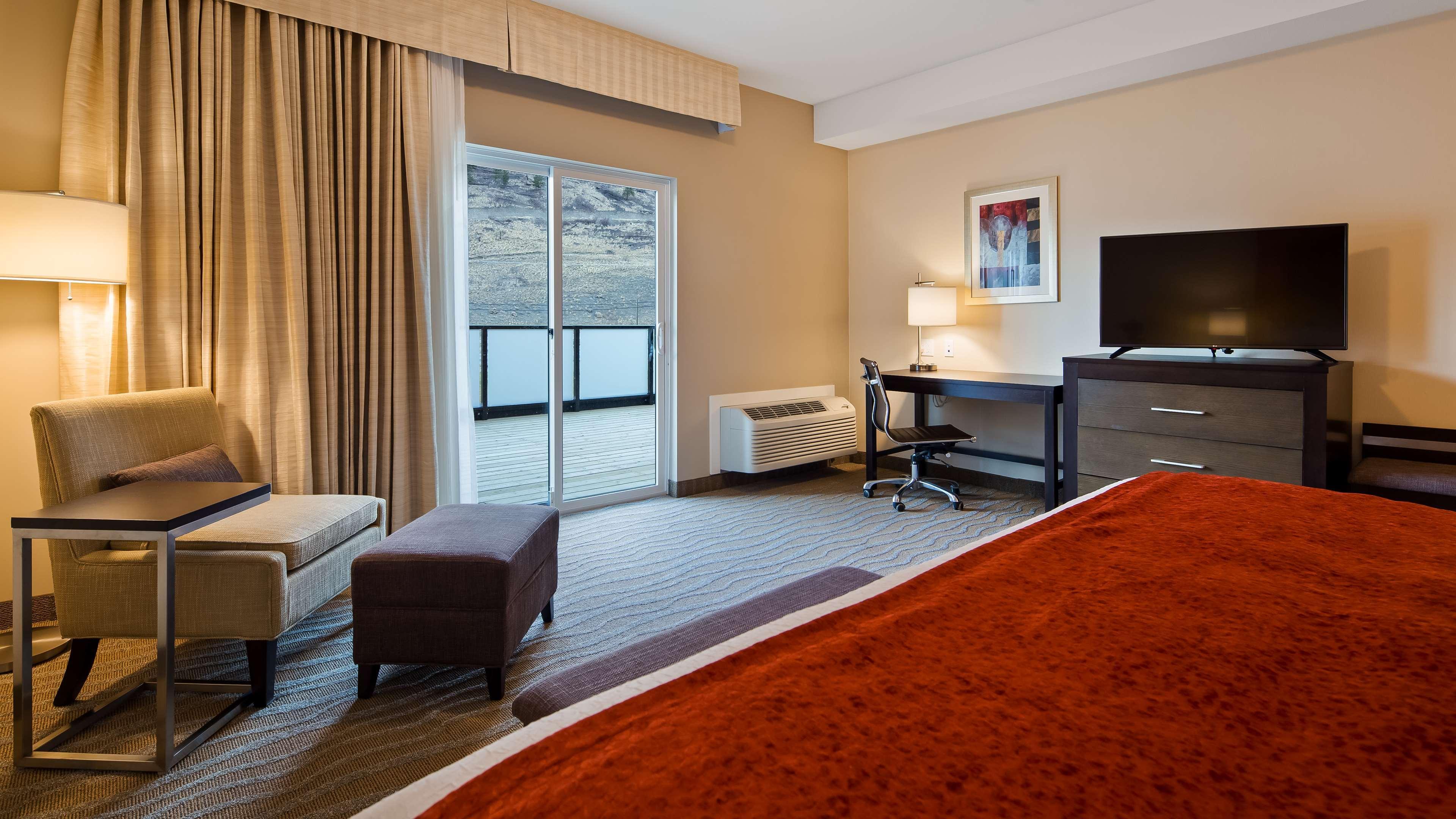 Best Western Plus Merritt Hotel Exterior photo