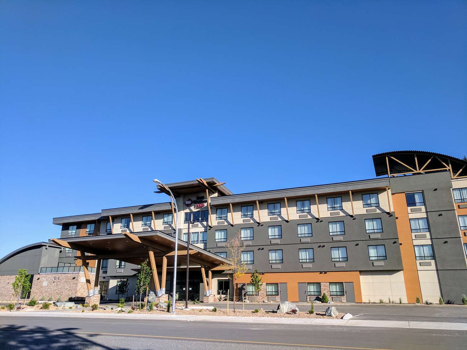 Best Western Plus Merritt Hotel Exterior photo